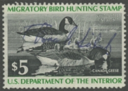 Picture of RW43 1976 Duck Stamp  Used F-VF
